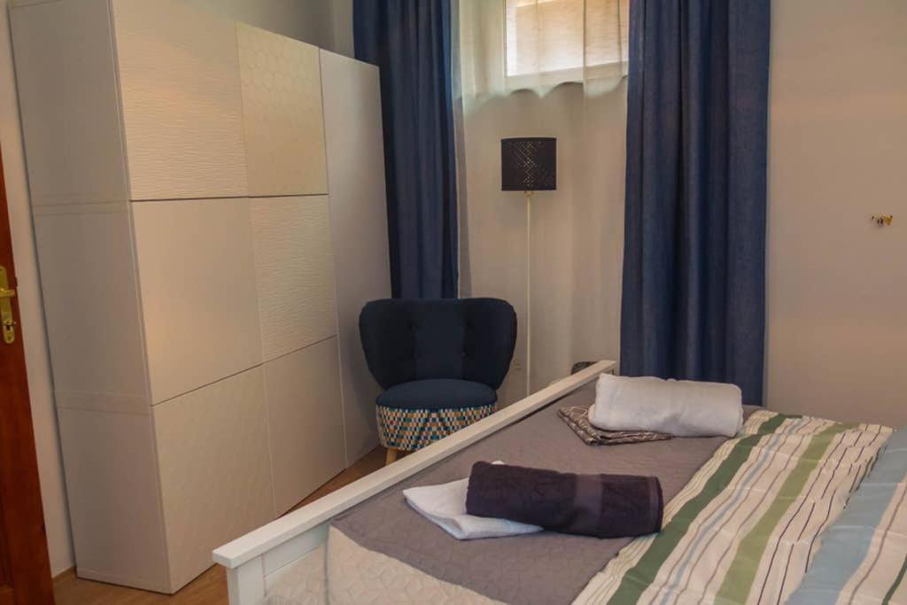 Teubel apartman 1. Szekesfehervar Bagian luar foto