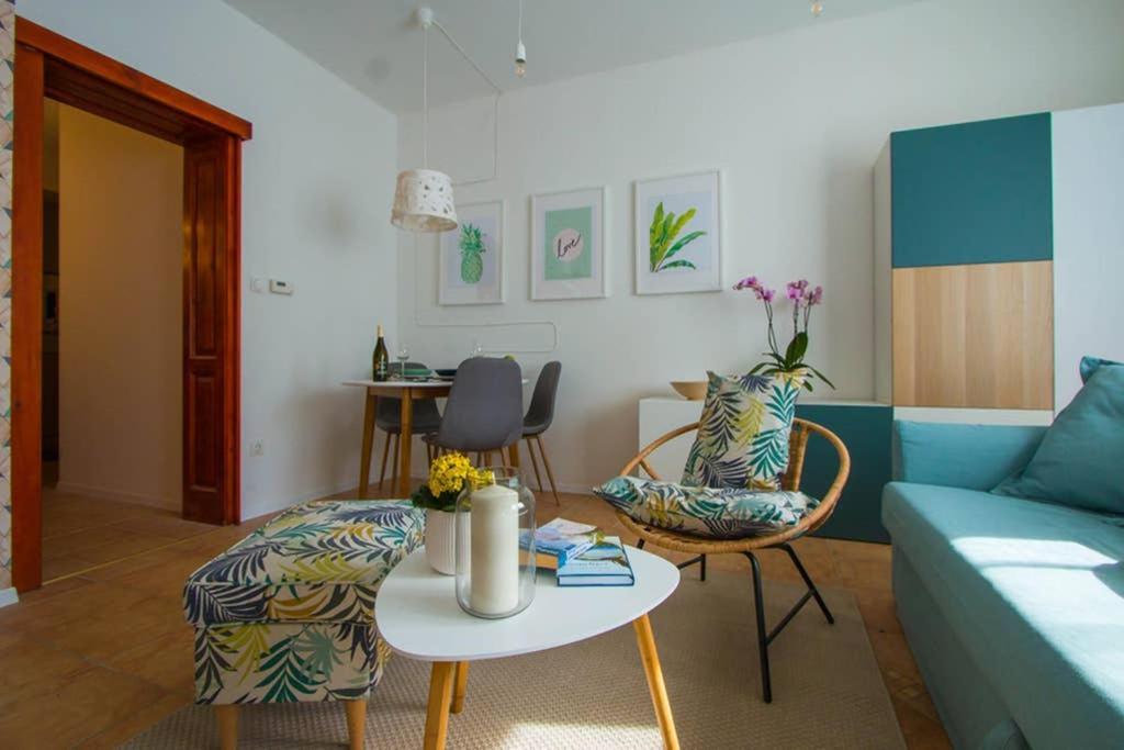 Teubel apartman 1. Szekesfehervar Bagian luar foto