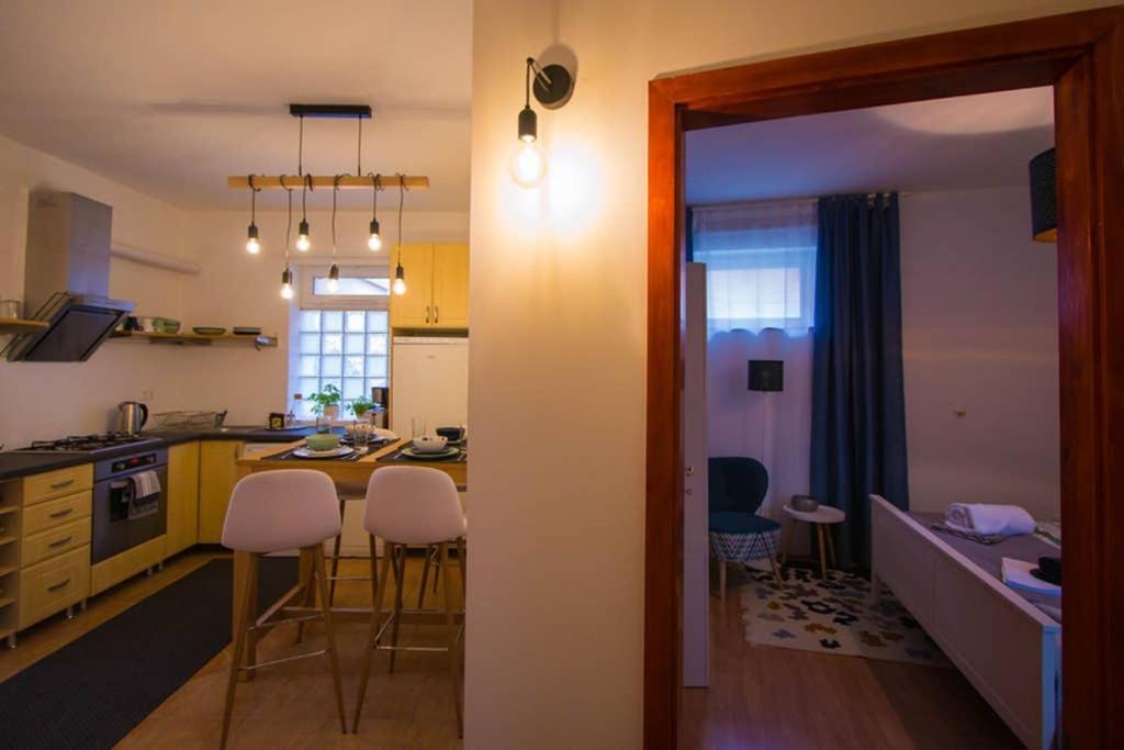 Teubel apartman 1. Szekesfehervar Bagian luar foto
